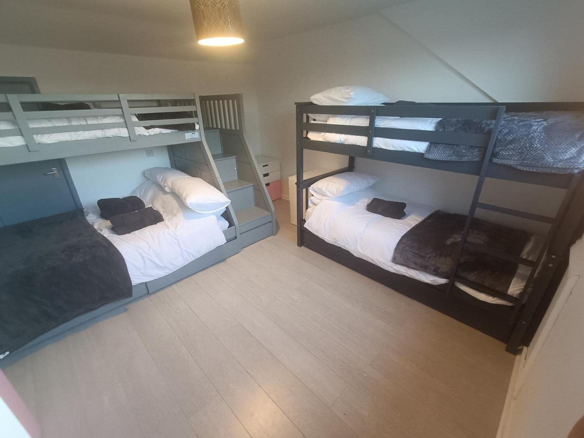 Вилла Alton Towers & Foxtail Barns & Oak Barns & Peak District Wetleyrocks Экстерьер фото